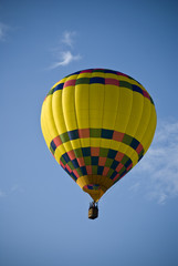 Naklejka premium Yellow Balloon