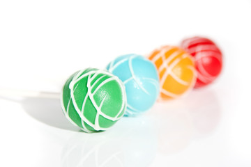4 cake pops
