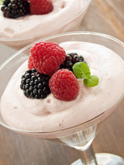 Berry cream