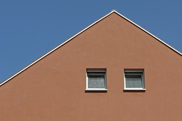 Giebel eines Hauses
