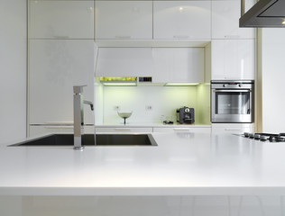 cucina moderna laccata bianca