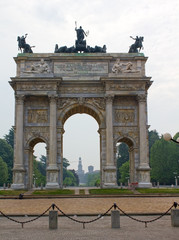 Fototapeta na wymiar The Peace Arch, Milano