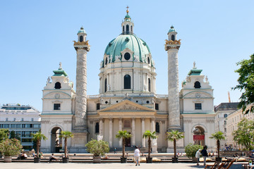 Fototapeta na wymiar Karlskirche (Kościół św Karola), Wiedeń