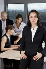 Obraz premium Latin businesswoman in office
