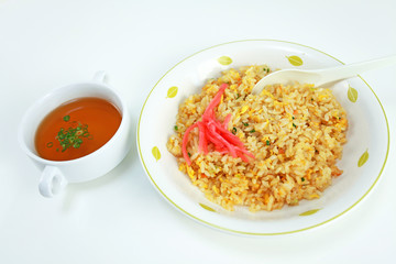 炒飯とスープ