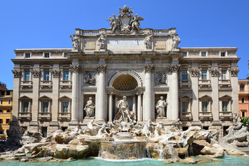 Fototapeta na wymiar Fountain di Trevi - most famous Rome's fountains