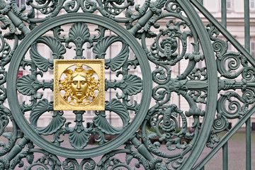 Fence detail