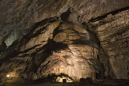 italie,sardaigne,ogliastra, ulassai : grotte "su marmuri"