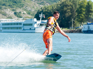 homme - ski nautique