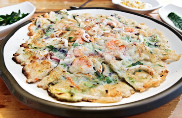 Korean style pizza
