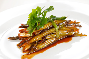 Green asparagus with sauce