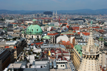 Fototapeta na wymiar Nad dachami Wiednia