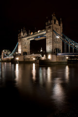 Fototapeta na wymiar Tower Bridge, Londra