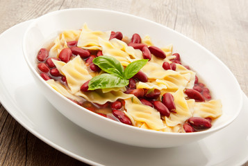 minestra di pasta e fagioli rossi