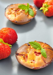 Muffins aux fraises et à la menthe
