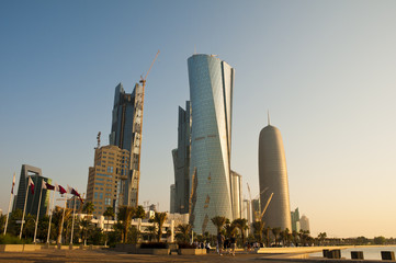 Fototapeta na wymiar Wcześnie rano częściowe panoramę Doha, Katar.