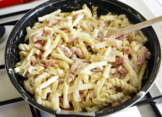pâtes à la carbonara à la poêle