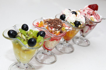 ice cream with fruits