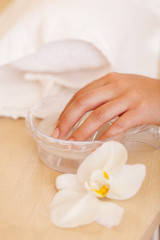 nagelpflege im kosmetiksalon