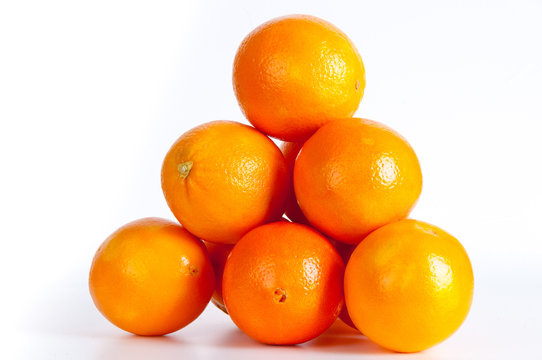 Pir&aacute;mide de naranjas