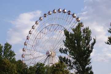 Колесо обозрения на ВВЦ в Москве. Россия