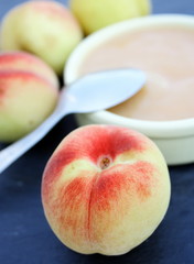 compote de pêche