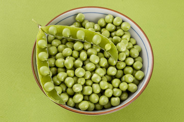 fresh green peas
