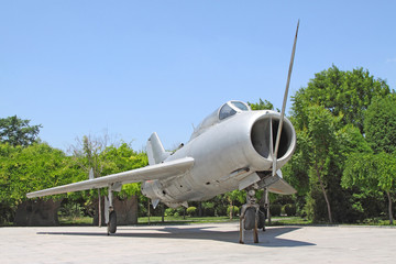 retired air force plane