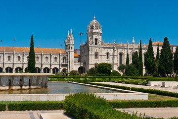 Fototapeta na wymiar Klasztor Hieronimitów w Lizbonie