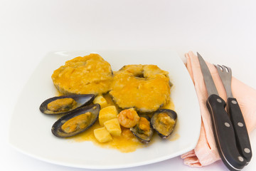 Merluza en salsa