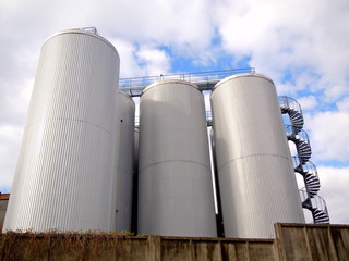 Tower silos