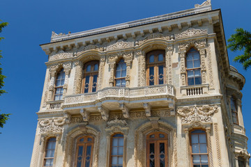 Fototapeta na wymiar Kucuksu Pałac