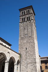 Fototapeta na wymiar Rieti (Lazio, Włochy) - Średniowieczne katedry