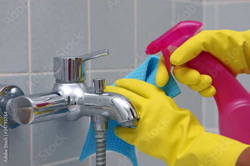 Badezimmer putzen\ Badezimmer putzen\