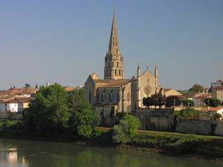 Fototapeta na wymiar Miasto Langon, Guyenne Doliny Lot et Garonne