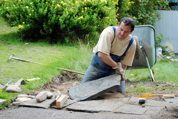 Gehwegplatten verlegen