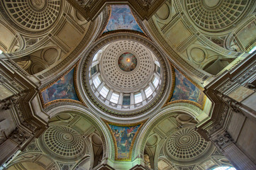 Obraz premium Dome of Pantheon, Paris, France