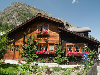 Chalet fleuri © Sébastien Closs