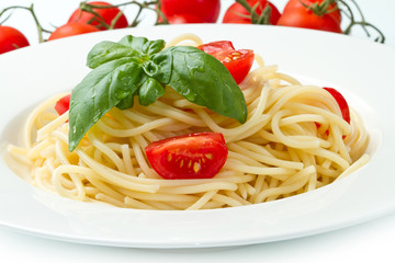 spaghetti with fresh tomatoes