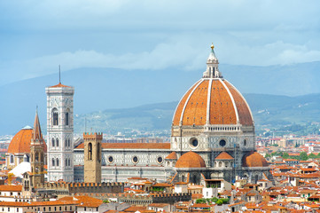 Fototapeta na wymiar Florencja Duomo z widokiem na katedrę