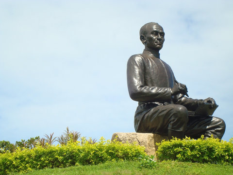 Sunthorn Phu memorial