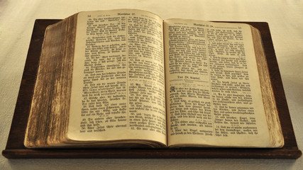 Obraz premium Altarbibel