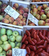spesa al mercato frutta e verdura