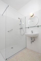 salle de bain douche appartement