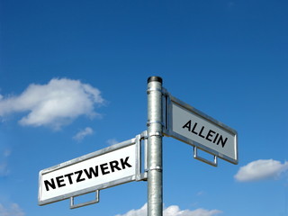 Fototapeta premium Netzwerk - Allein