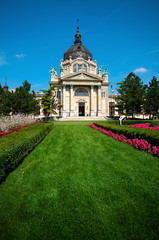 Fototapeta na wymiar The famous Szechenyi thermal Baths in Budapest, Hungary