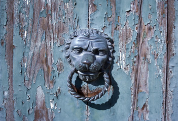 L&ouml;wenkopf als T&uuml;rknauf