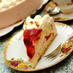 erdbeer creme torte