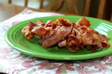 Cooked bacon