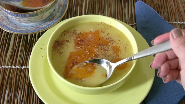 Hot Vegetable Soup with pepper sause